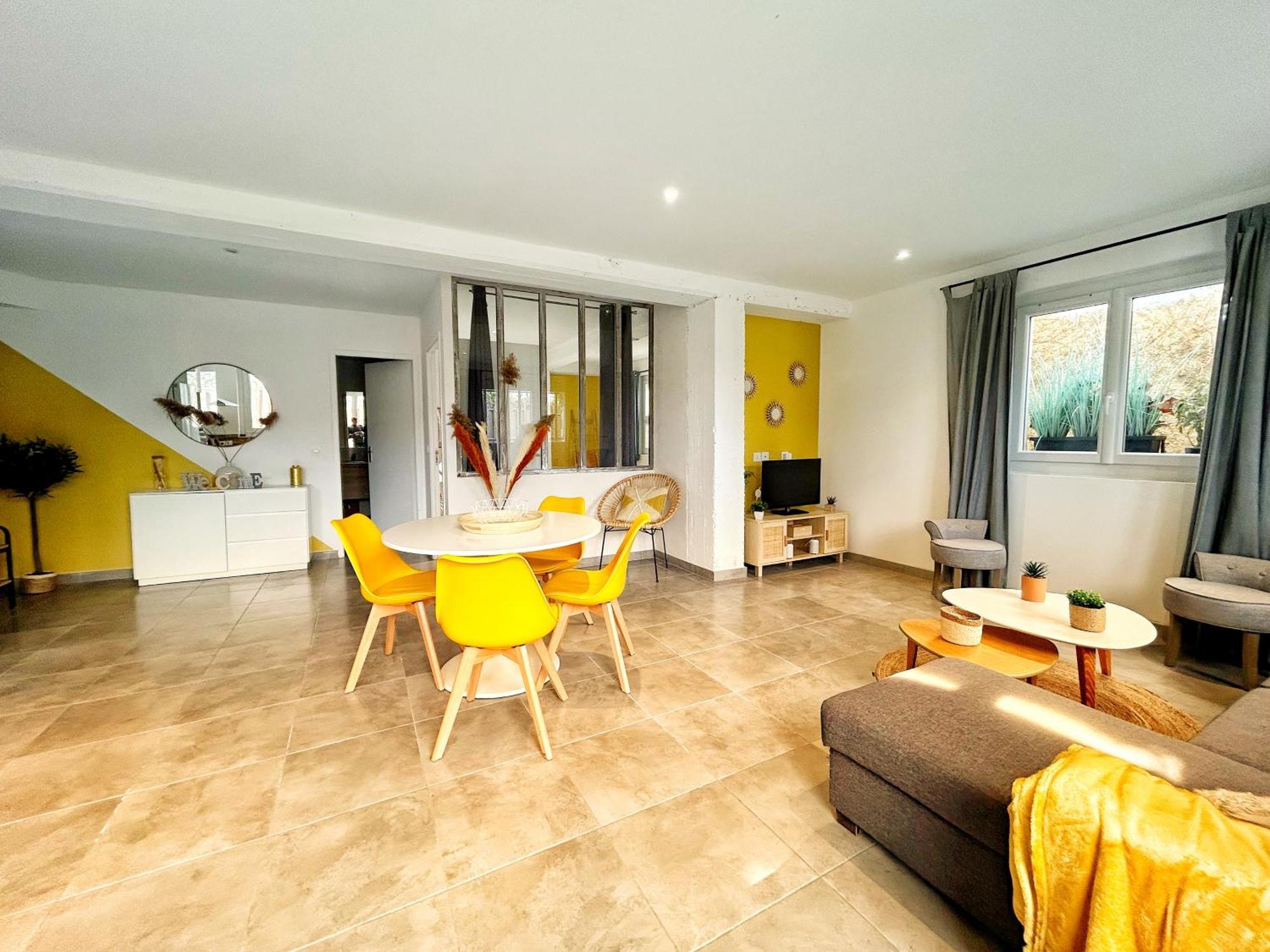 Doux Rouinet Cocoon Apartment Fourques  Bagian luar foto