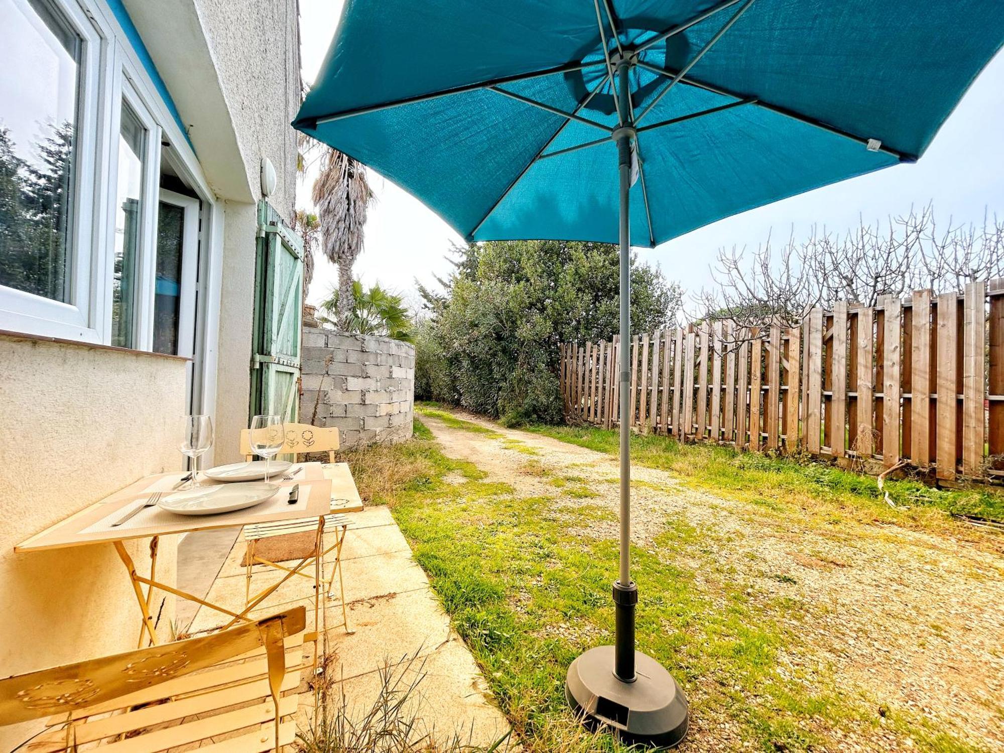 Doux Rouinet Cocoon Apartment Fourques  Bagian luar foto